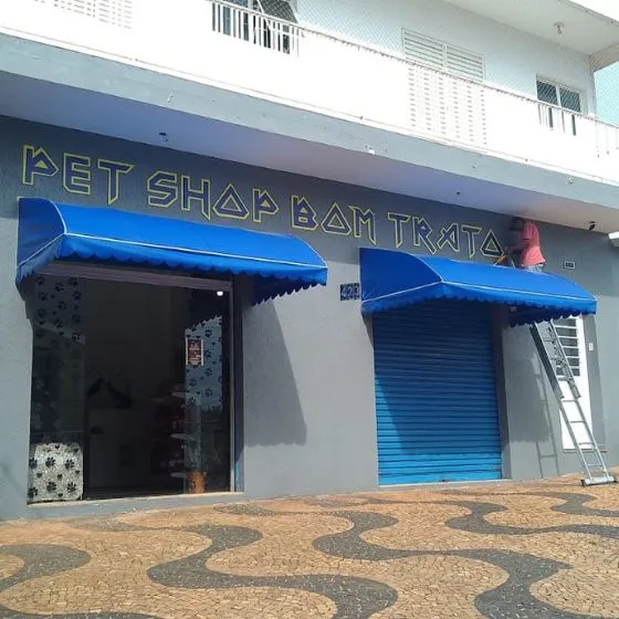 Cobertura de Lona em Centro, Nova Odessa - SP — Instalação em área gourmet com churrasqueira