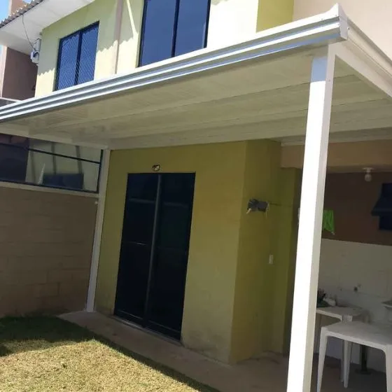 Cobertura de Telha Metálica Forro em Vila Menuzzo, Nova Odessa - SP — Instalação em estacionamento