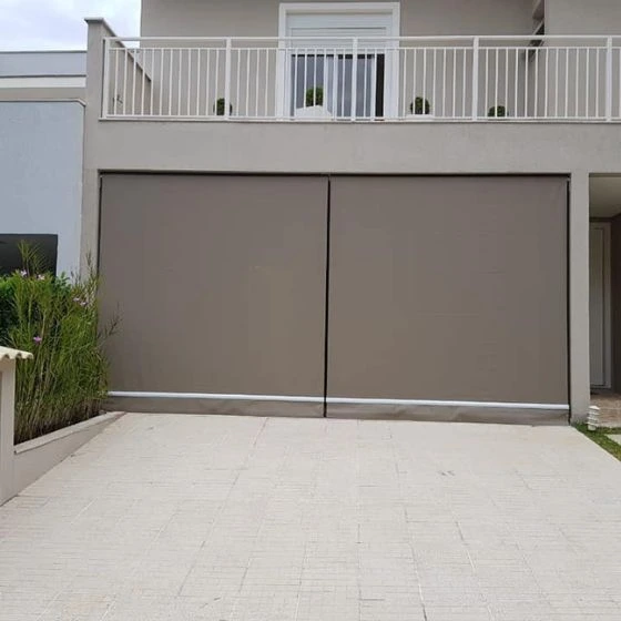 Toldo Cortina de Tela Screen em Centro, Nova Odessa - SP — Cobertura em quintal residencial coberto